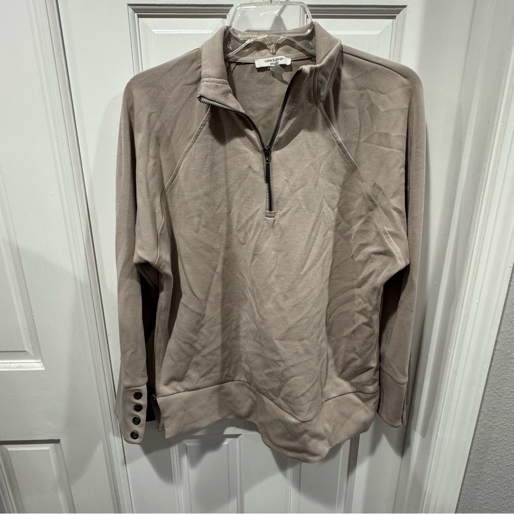 Cable & Gauge Studio Tan 1/4 Zip Pullover – Button Cuff –‎ Size Medium